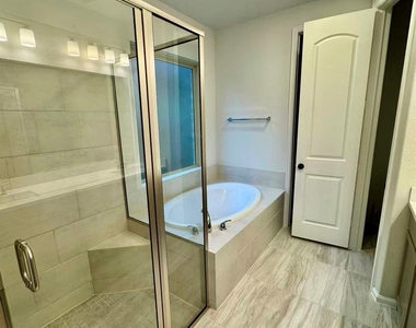 10503 Shining Dawn Way - Photo Thumbnail 15
