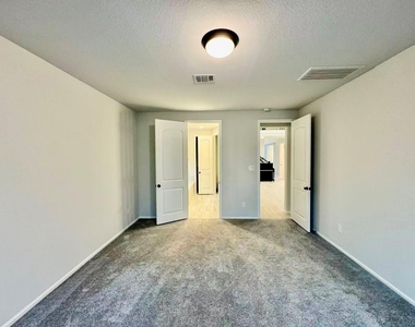 10503 Shining Dawn Way - Photo Thumbnail 14
