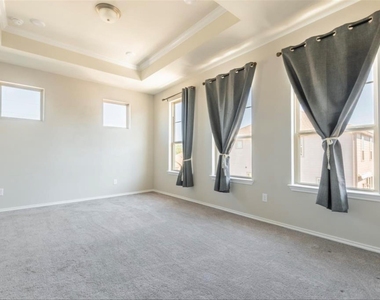 3108 Roseland Terrace Lane - Photo Thumbnail 6
