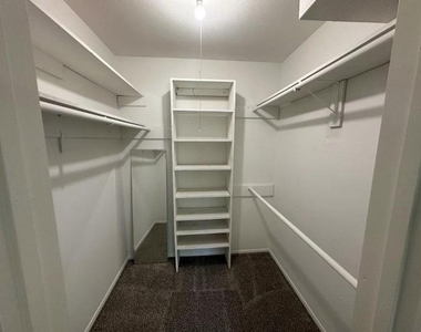 9202 Campbell Road - Photo Thumbnail 12