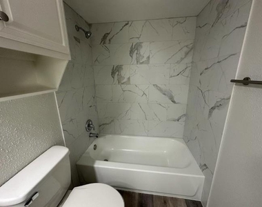 9202 Campbell Road - Photo Thumbnail 14