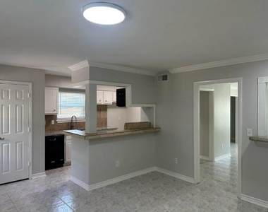 9202 Campbell Road - Photo Thumbnail 5