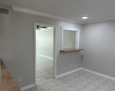 9202 Campbell Road - Photo Thumbnail 6