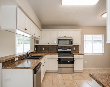 11015 Peking Place - Photo Thumbnail 5