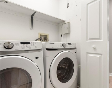 3110 W Villa Rosa Street - Photo Thumbnail 7