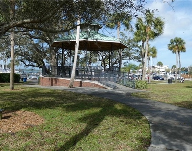 885 Beltrees Street - Photo Thumbnail 15