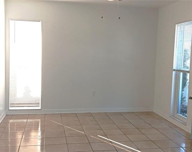 885 Beltrees Street - Photo Thumbnail 3