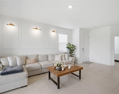 32305 Lexington Street - Photo Thumbnail 6