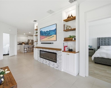 32305 Lexington Street - Photo Thumbnail 11