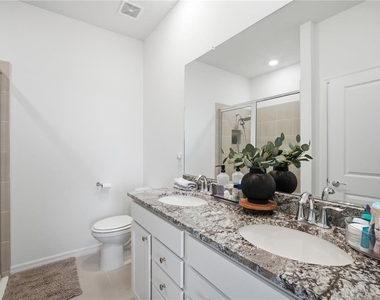 32305 Lexington Street - Photo Thumbnail 16