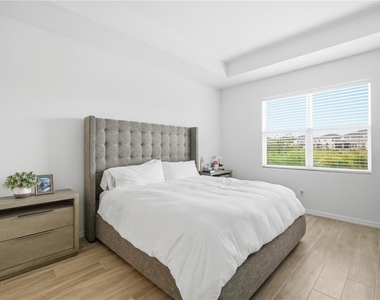 32305 Lexington Street - Photo Thumbnail 13