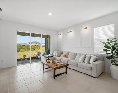 32305 Lexington Street - Photo Thumbnail 5