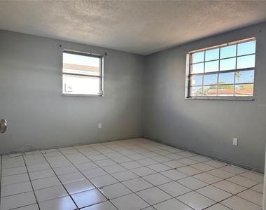3215 Bright Drive - Photo Thumbnail 5