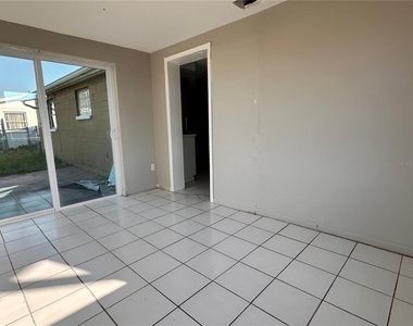 3215 Bright Drive - Photo Thumbnail 15