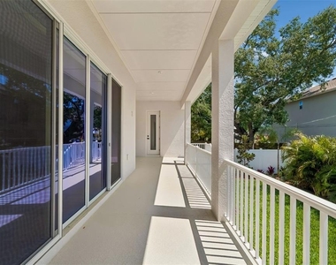 4718 W Kensington Circle - Photo Thumbnail 10