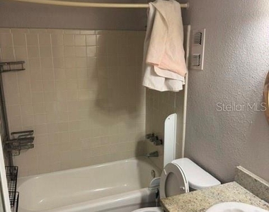 5156 Beach Drive Se - Photo Thumbnail 10