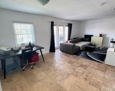 5156 Beach Drive Se - Photo Thumbnail 17