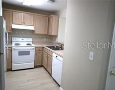 345 Bayshore Boulevard - Photo Thumbnail 4