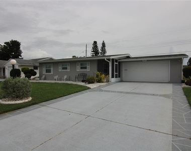 810 Oakmont Avenue - Photo Thumbnail 17