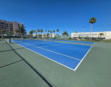 7700 Sun Island Drive S - Photo Thumbnail 18