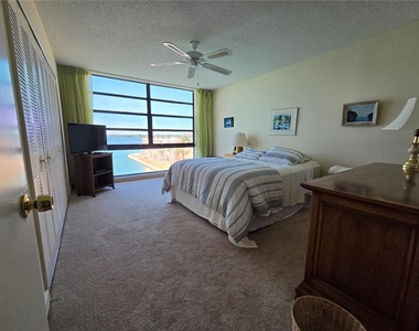 7700 Sun Island Drive S - Photo Thumbnail 10