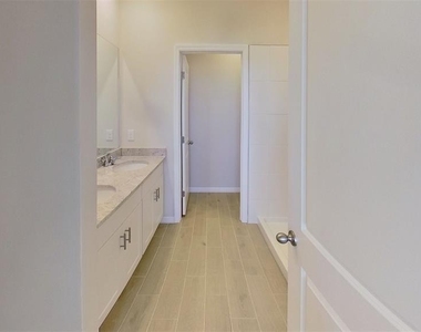 140 Holly Bank Avenue - Photo Thumbnail 15