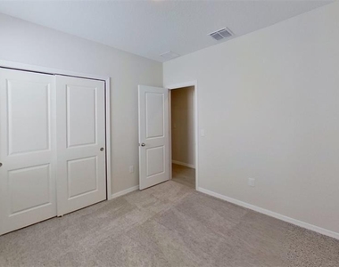 140 Holly Bank Avenue - Photo Thumbnail 22