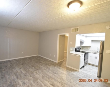 306 Danube Avenue - Photo Thumbnail 4