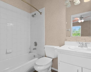 6308 Bayside Key Drive - Photo Thumbnail 23