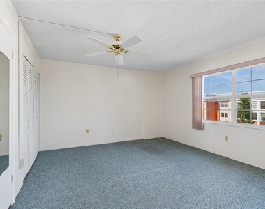 6960 20th Avenue N - Photo Thumbnail 27