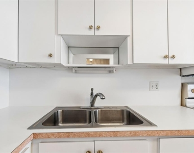 6960 20th Avenue N - Photo Thumbnail 23