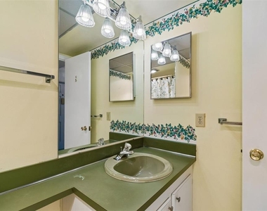 6960 20th Avenue N - Photo Thumbnail 44