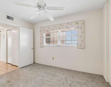 6960 20th Avenue N - Photo Thumbnail 40
