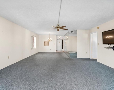 6960 20th Avenue N - Photo Thumbnail 15