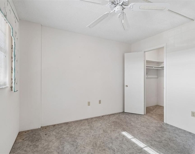 6960 20th Avenue N - Photo Thumbnail 37