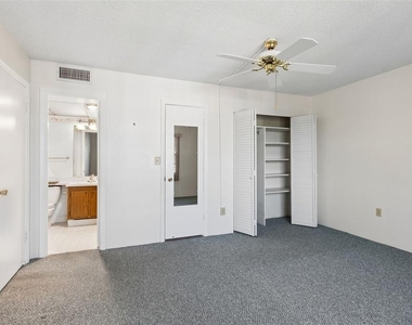 6960 20th Avenue N - Photo Thumbnail 30