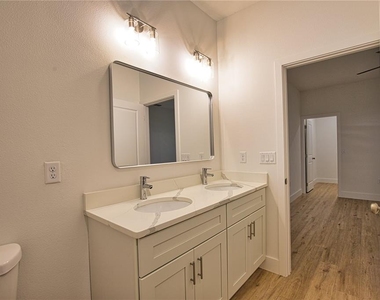 289 Boundary Boulevard - Photo Thumbnail 28