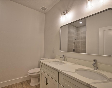 289 Boundary Boulevard - Photo Thumbnail 27