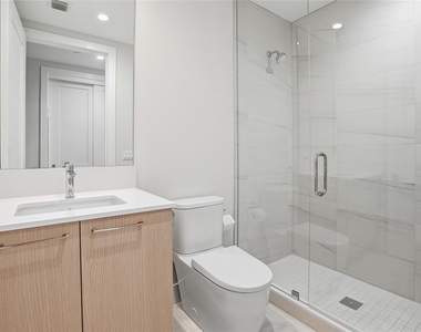 275 1st Avenue S - Photo Thumbnail 70