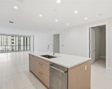 275 1st Avenue S - Photo Thumbnail 50