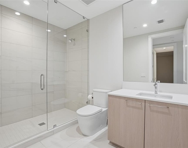 275 1st Avenue S - Photo Thumbnail 73