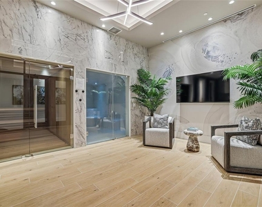 275 1st Avenue S - Photo Thumbnail 23