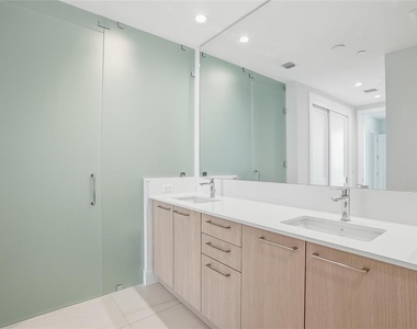 275 1st Avenue S - Photo Thumbnail 66