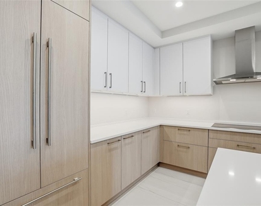 275 1st Avenue S - Photo Thumbnail 52