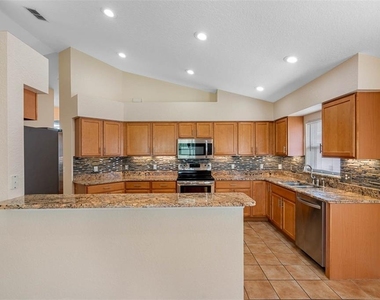 3063 Westmoreland Drive - Photo Thumbnail 13