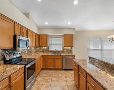 3063 Westmoreland Drive - Photo Thumbnail 15