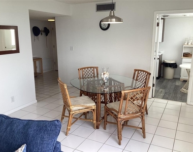 1430 Gulf Boulevard - Photo Thumbnail 4