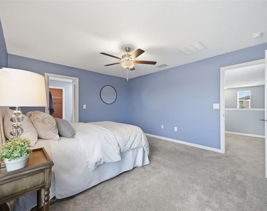 2509 Victorious Falls Avenue - Photo Thumbnail 15