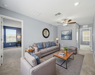 2509 Victorious Falls Avenue - Photo Thumbnail 13