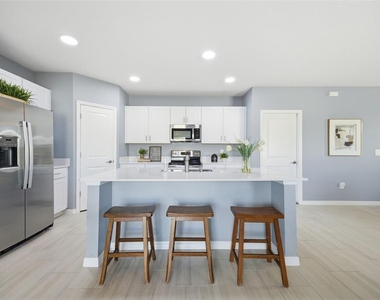 2509 Victorious Falls Avenue - Photo Thumbnail 6